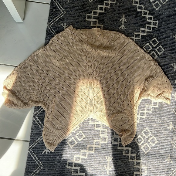 Bishop + Young Zen Asymmetrical Dolman Sleeve Knit Texture Sweater Cream - Picture 5 of 5